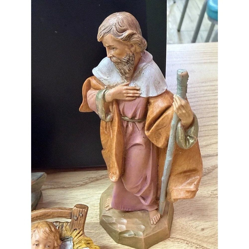 Vintage Fontanini Nativity Set Holy Family Mary Joseph Baby Jesus Manger